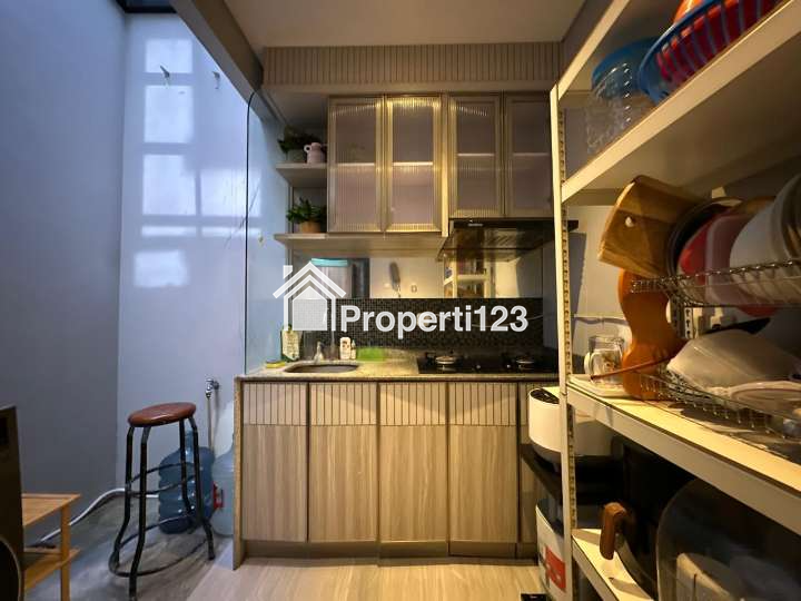 Dijual Cepat Rumah Grand Pakuwon Cluster Gladstone Surabaya Barat Full Furnish - 10