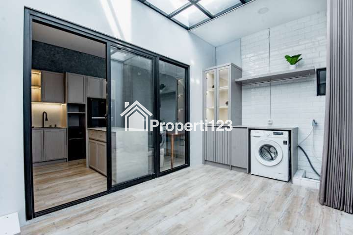 Rumah 2 Lantai Pondok Candra Sidoarjo Cluster Redwood Residence - 12