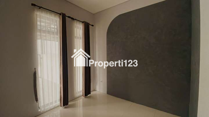 Rumah 2 Lantai Pondok Candra Sidoarjo Cluster Redwood Residence - 5