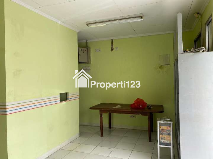 Disewakan  tempat usaha di Jln Veteran Raya Jkt-Sel - 5