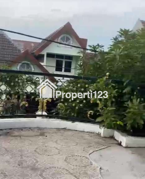 Rumah 2 Lantai Pondok Mutiara Sidoarjo Bangunan Terawat Minim Renovasi - 7