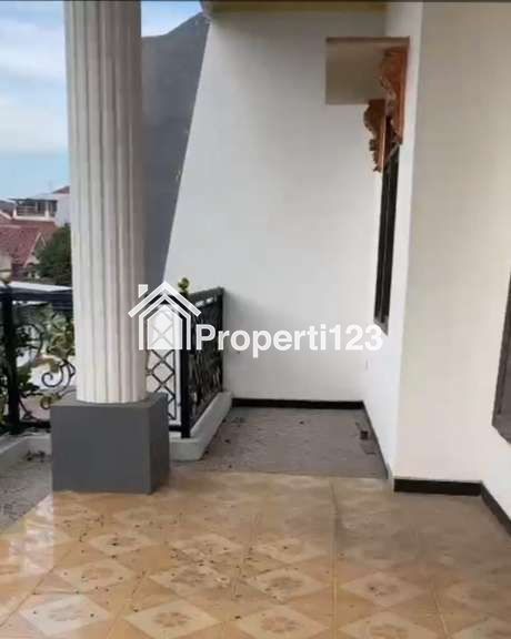 Rumah 2 Lantai Pondok Mutiara Sidoarjo Bangunan Terawat Minim Renovasi - 10