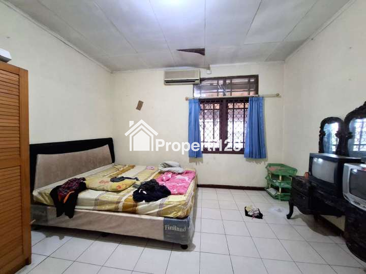 Rumah 2 Lantai Jalan Madrasah Duren Sawit Jakarta Timur - 9