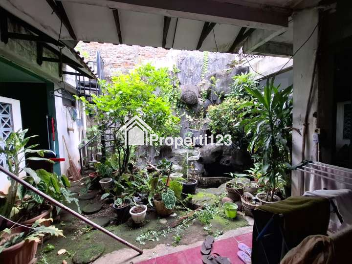 Rumah 2 Lantai Jalan Madrasah Duren Sawit Jakarta Timur - 19