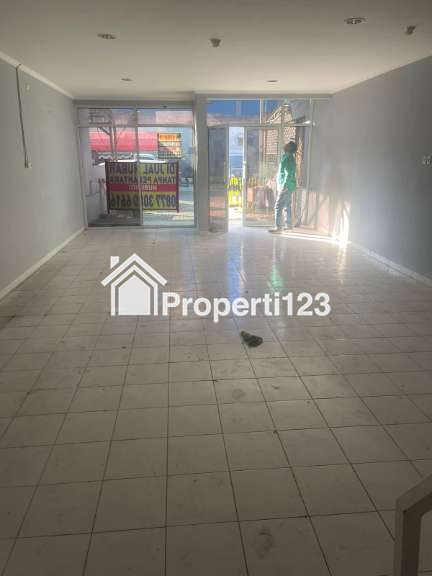 Di Jual Ruko murah Wilayah Jakarta Timur Bangunan Baru di renovasi 2 tahun lalu. SIAP HUNI. - 4