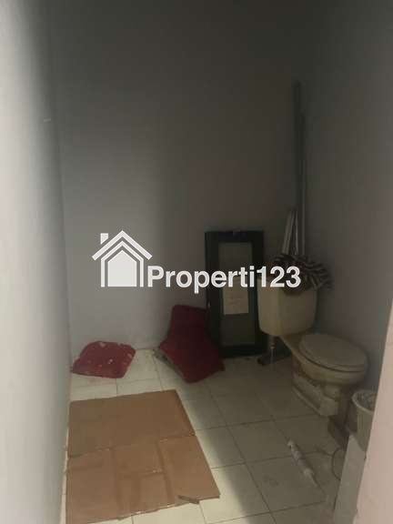 Di Jual Ruko murah Wilayah Jakarta Timur Bangunan Baru di renovasi 2 tahun lalu. SIAP HUNI. - 3
