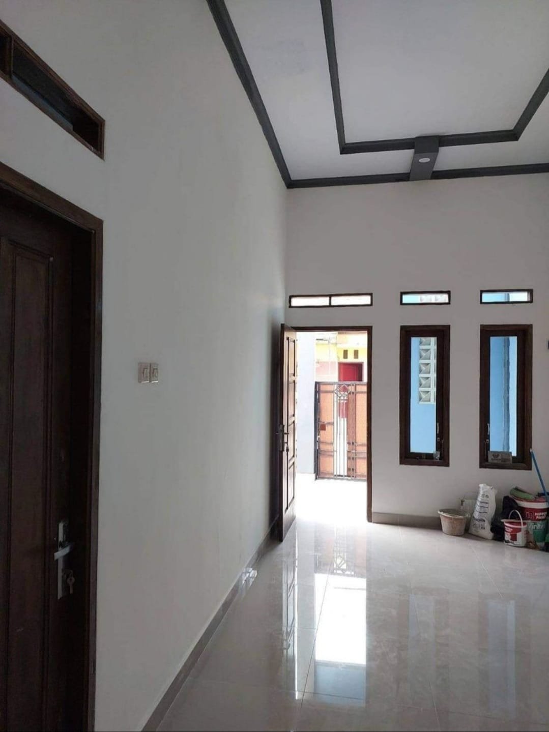 RUMAH HOOK PINTU SAMPING SIRKULASI OKE - 2