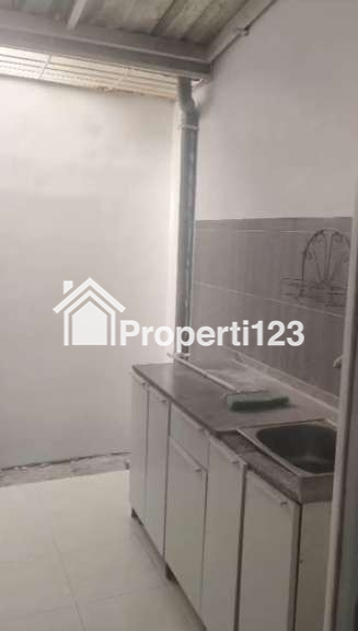 Dijual Rumah Murah Semi Furnished Full Renov di Perumahan Sukolilo Dian Regency Keputih Surabaya - 9