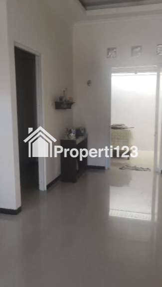 Dijual Rumah Murah Semi Furnished Full Renov di Perumahan Sukolilo Dian Regency Keputih Surabaya - 5
