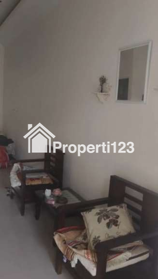 Dijual Rumah Murah Semi Furnished Full Renov di Perumahan Sukolilo Dian Regency Keputih Surabaya - 3