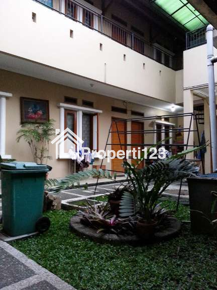 RUMAH DAN KOST EKSLUSIF 14 KAMAR PENUH TERISI  DI KAWASAN PERKANTORAN JL. BKR BANDUNG - 3