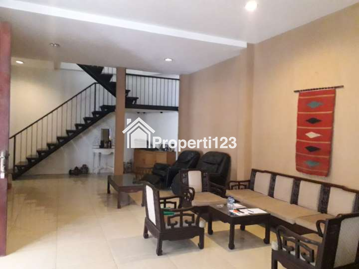 Dijual Rumah Besar 2 Lantai Lokasi Strategis, Arteri Pondok Indah, Kebayoran Lama, Jakarta Selatan - 4