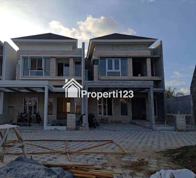 Rumah Mewah 2 Lantai Di Pekanbaru Kota Security 24 jam - 2