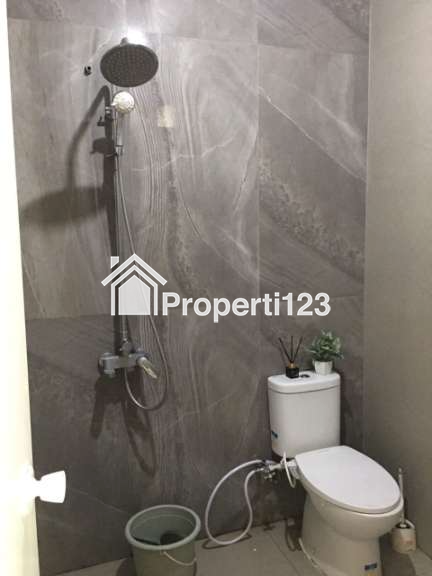 SIAP HUNI BARU RENOVASI Rumah Wisma Tengger Surabaya Barat - 2