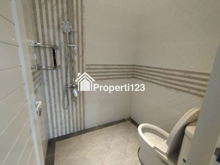 Rumah Mewah Baru 2 Lantai Semi Furnished Siap Huni di Mojosongo Jebres Solo - 17