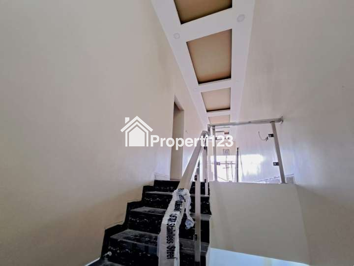 Rumah Baru Modern Minimalis Strategis Harapan Indah 1 Bekasi - 6