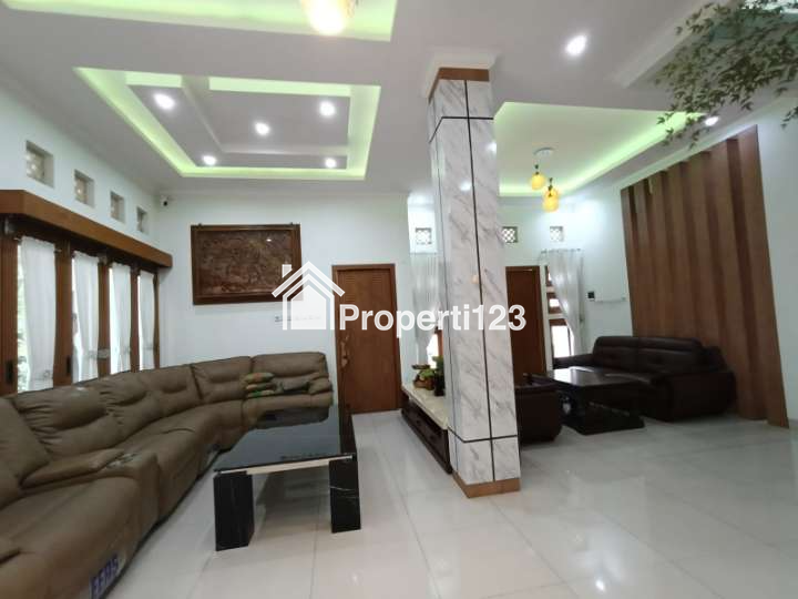 Rumah Mewah 2 Lantai Full Furnished Kualitas Lux dan Kolam Renang Pribadi - 3