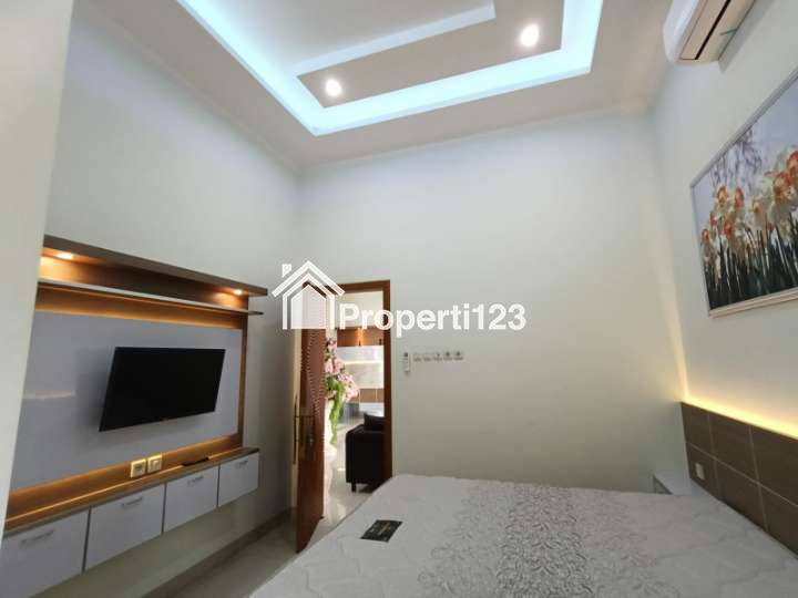 Rumah Mewah 2 Lantai Full Furnished Kualitas Lux dan Kolam Renang Pribadi - 13