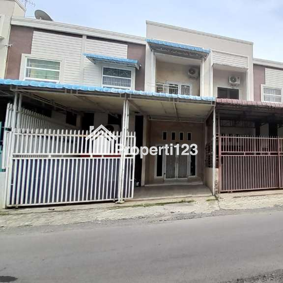 DIJUAL RUMAH 2 LANTAI, BEBAS BANJIR, LOKASI MEDAN JOHOR - 2