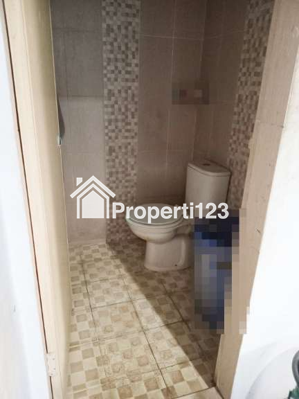 DIJUAL RUMAH 2 LANTAI, BEBAS BANJIR, LOKASI MEDAN JOHOR - 19