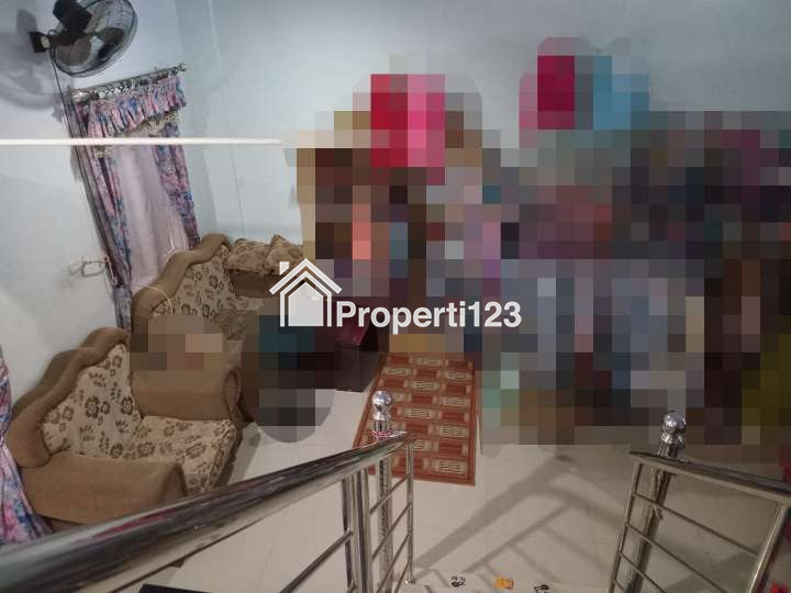 DIJUAL RUMAH 2 LANTAI, BEBAS BANJIR, LOKASI MEDAN JOHOR - 9