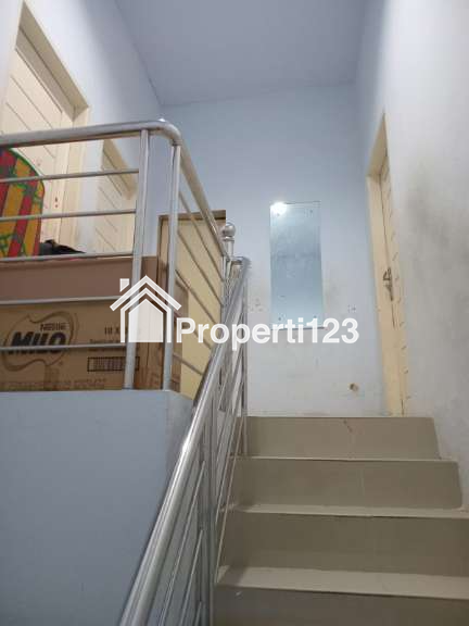 DIJUAL RUMAH 2 LANTAI, BEBAS BANJIR, LOKASI MEDAN JOHOR - 15