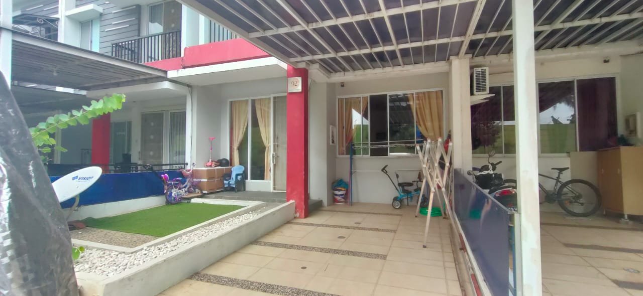 Dijual Cepat Rumah Cash or Over kredit Berlokasi Strategis di Grand Galaxy City Bekasi - 2