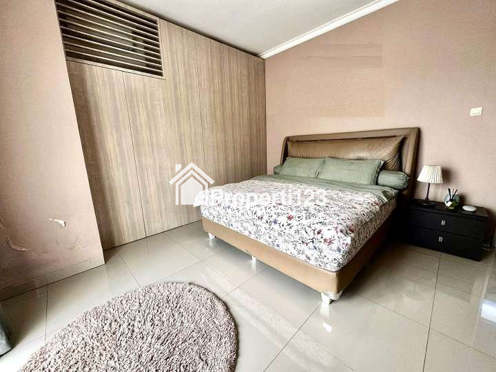 Rumah Furnished The Royal Residence Pulo Gebang Jakarta Timur - 6