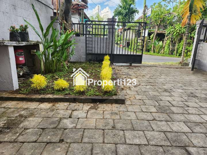 Disewakan Rumah jl Drupadi Renon Denpasar Bali - 2