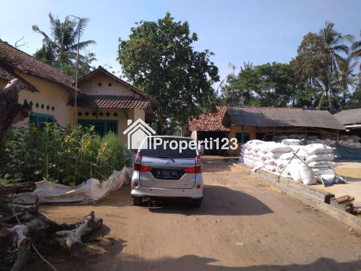 Dijual Rumah dengan luas tanah 574 di Karawang Utara - 3