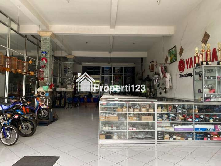DIJUAL CEPAT BANGUNAN KOMERSIL (RUKO 3LT) - 2