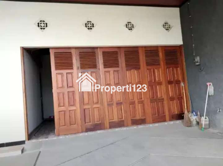 Dijual Rumah Luas Lokasi Strategis di Kupang Baru Sukomanunggal Surabaya Barat - 2
