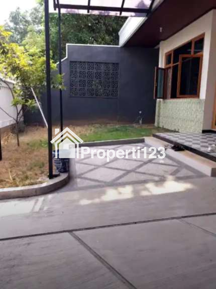 Dijual Rumah Luas Lokasi Strategis di Kupang Baru Sukomanunggal Surabaya Barat - 6