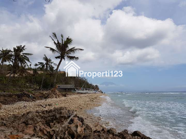 Tanah di  BATUMAULAPAN BEACH FRONT LAND Nusa Dua Bali - 2