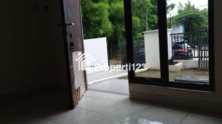 Dibawah Pasar! Rumah Hook 2LT 14x24 Luas 311 4KT Cluster Harapan Indah - 2