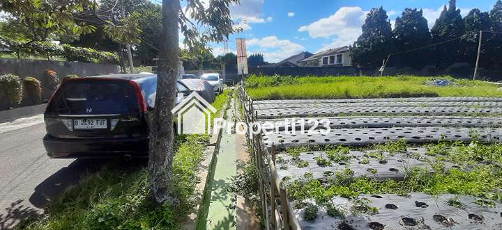 TANAH UNTUK RUMAH MEWAH KAWASAN ELITE SAYAP JALAN DR. SETIABUDI BANDUNG - 5