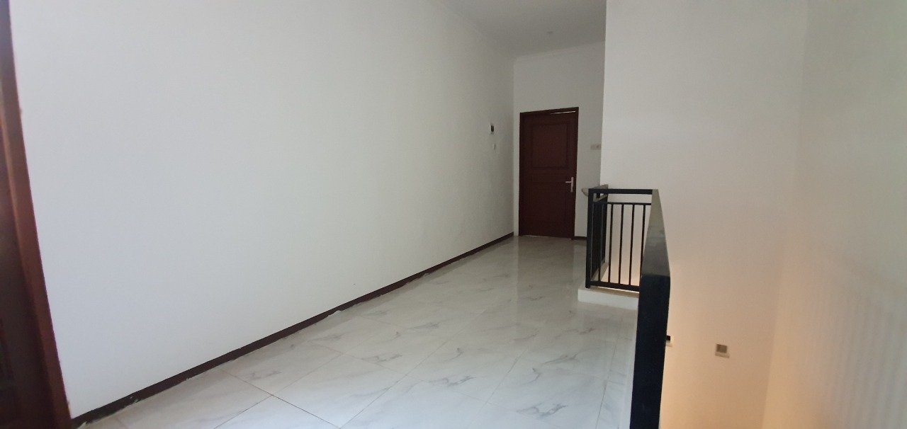 Rumah Mewah 2 Lantai Dijual Malang - 5