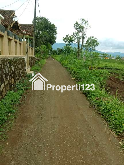 TANAH UNTUK PERUMAHAN DAN PERMUKIMAN DEKAT GERBANG TOL PAMULIHAN TANJUNGSARI SUMEDANG - 2