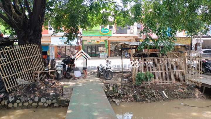 Dijual tanah & bangunan di Jl. Syeh Quro, Karawang - 1