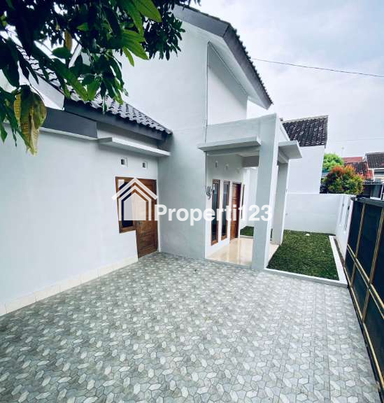 Di jual rumah di gentan sukoharjo - 2