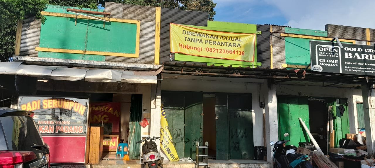 Ruko Pengasinan Sawangan disewakan -parkiran luas kompleks pertokoan - 2