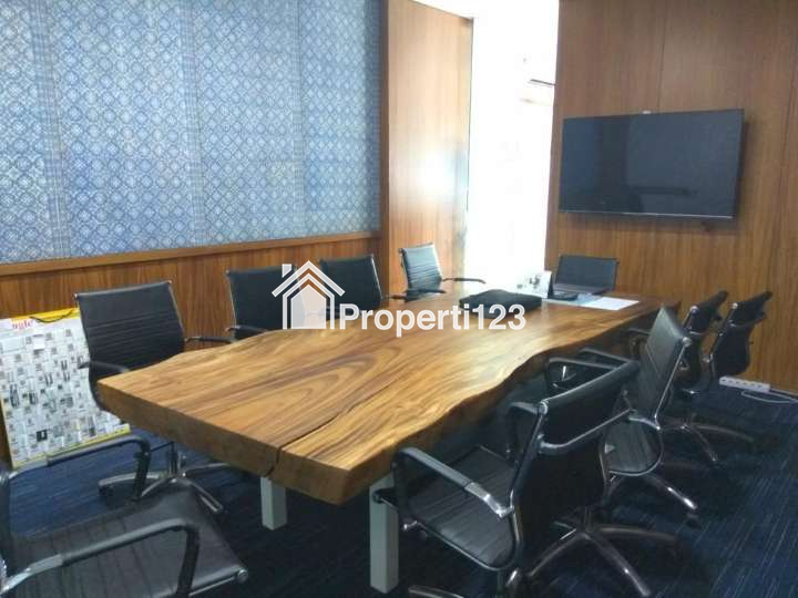 Dijual Kantor/Rukan Premium Full-Furnished di Jagakarsa, Jakarta Selatan - 4