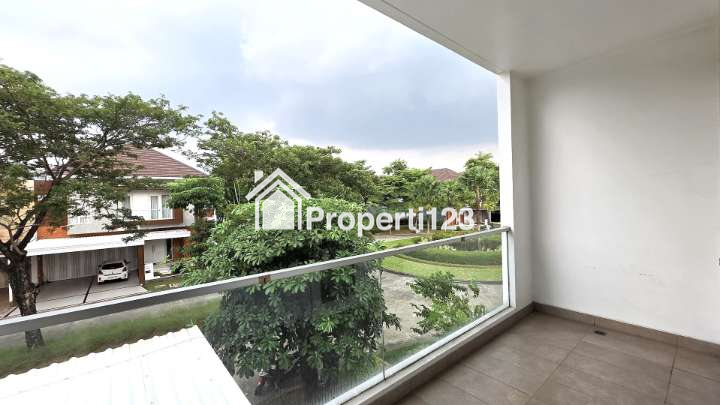 Rumah Hoek Megah Siap Huni Cluster Asera Harapan Indah Bekasi - 14