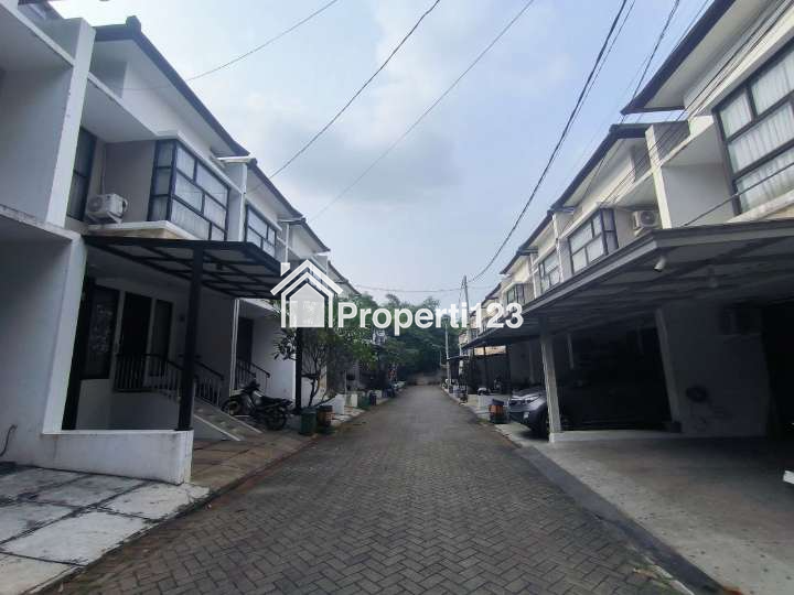 Rumah nyaman full furnished di The Villas Serpong - 2