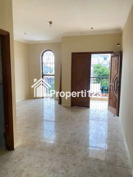 JUAL RUMAH TINGGAL EMPAT LANTAI BARU RENOVASI DI KETAPANG UTARA, JAKARTA BARAT - 3