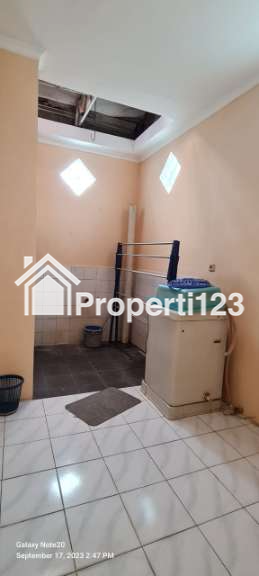 Disewakan rumah 4KT-2KM-1 gudang-LT/LB 105/150 full-furnished - 16