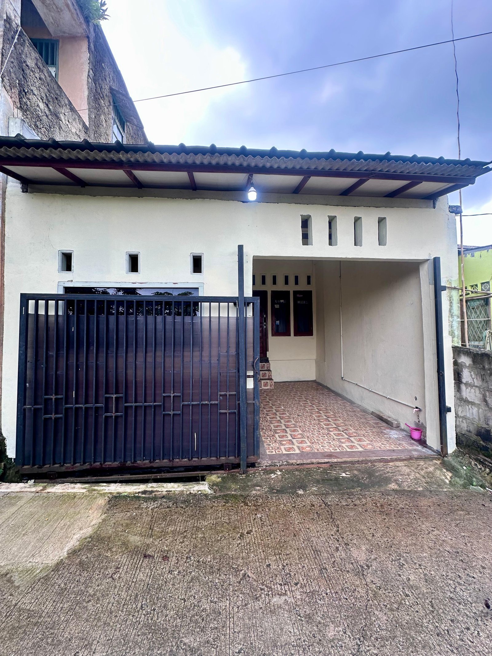 DI JUAL CEPAT - RUMAH SIAP HUNI VILLA PAMULANG - 5