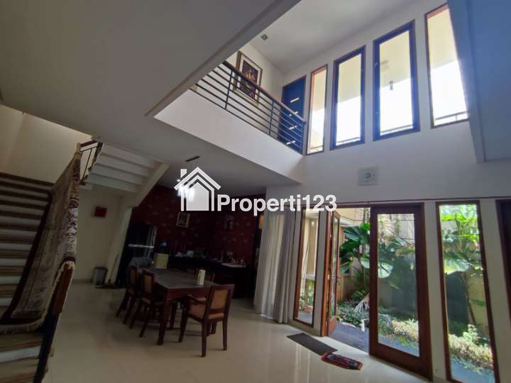 Di jual rumah mewah dimanahan solo - 2