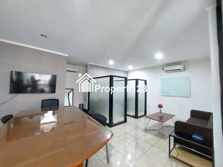 Gudang/Workshop dan Kantor Super Strategis Jati Asih Kota Bekasi - 13