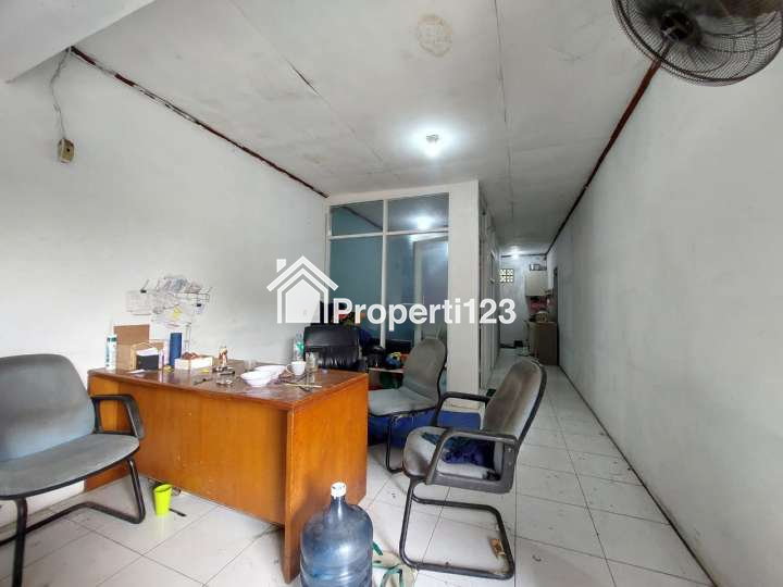 Gudang/Workshop dan Kantor Super Strategis Jati Asih Kota Bekasi - 10